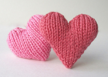 Appeal for knitted hearts to connect patients with loved ones